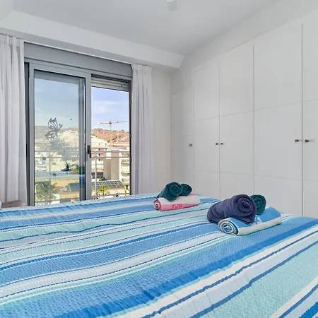 Apartamento ático Antonio Sol Primera Línea *